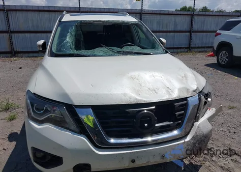 2017 Nissan Pathfinder Platinum z USA, uszkodzony, nr VIN 5N1DR2MM0HC633118